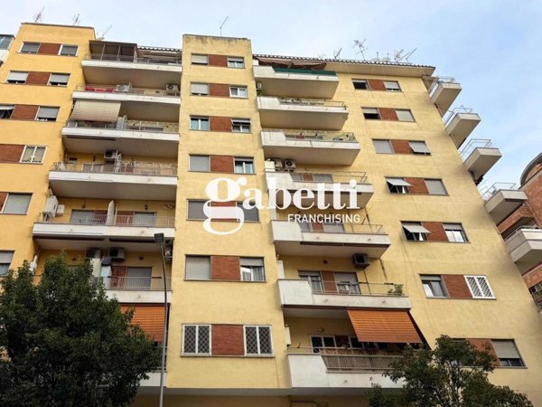 appartamento in vendita a Roma in zona Collatino
