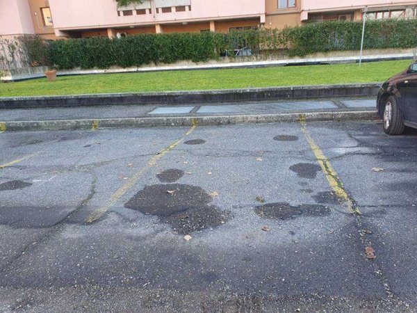 box auto in vendita a Roma in zona San Basilio