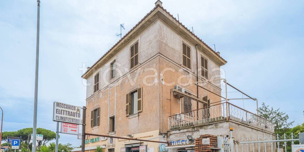appartamento in vendita a Roma in zona Aurelio