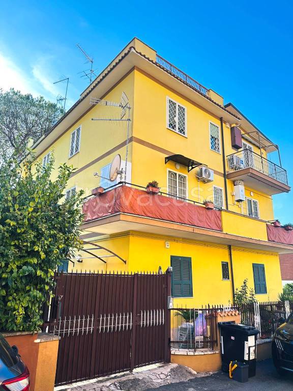 appartamento in vendita a Roma in zona Tor Vergata/Torrenova