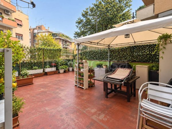 appartamento in vendita a Roma in zona Monte Sacro/Talenti