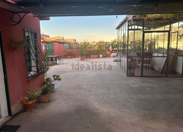 appartamento in vendita a Roma in zona Esquilino