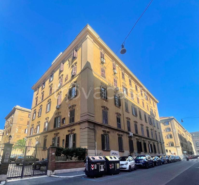appartamento in vendita a Roma in zona Esquilino