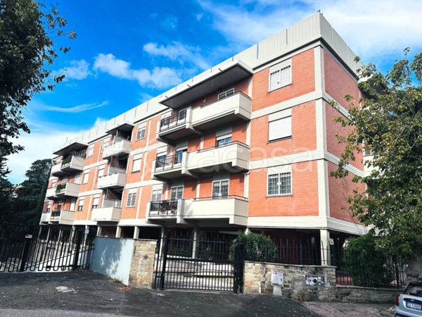 appartamento in vendita a Roma in zona Ponte Mammolo
