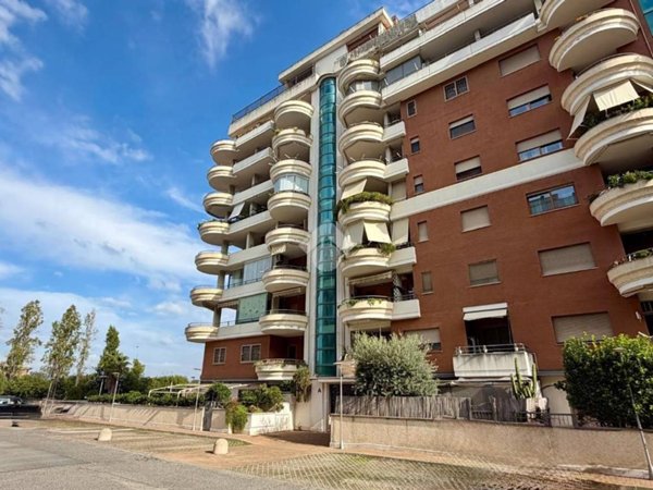 appartamento in vendita a Roma in zona Acilia