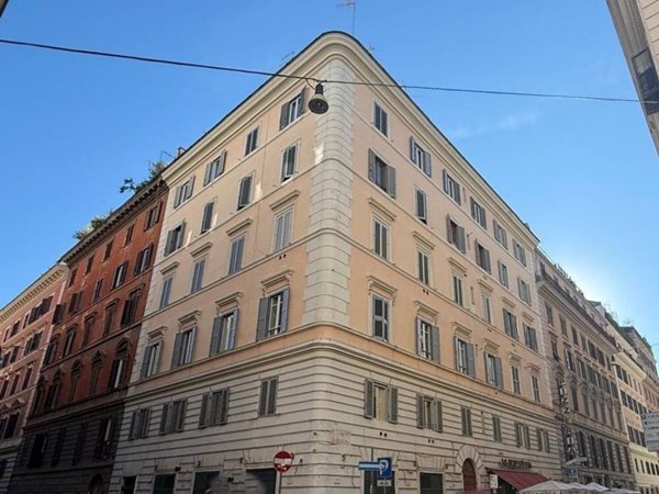 appartamento in vendita a Roma in zona Ludovisi/Sallustiano