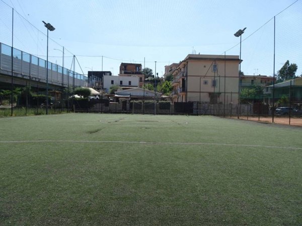 casa indipendente in vendita a Roma in zona Lunghezza