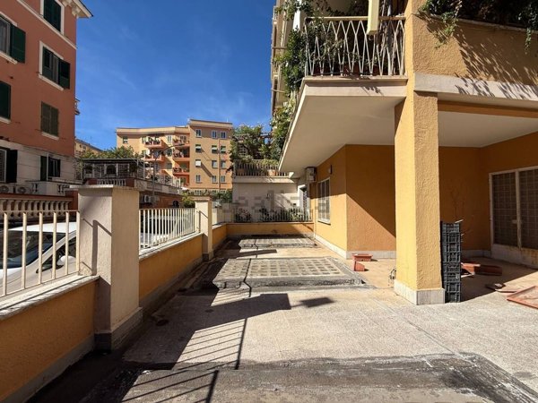appartamento in vendita a Roma in zona Gianicolense