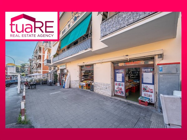 locale commerciale in vendita a Roma in zona Primavalle