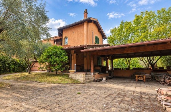 casa indipendente in vendita a Roma in zona Olgiata