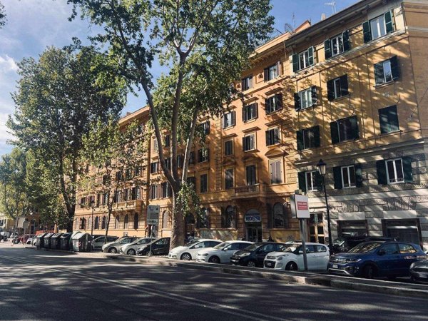 appartamento in vendita a Roma in zona Rione Prati
