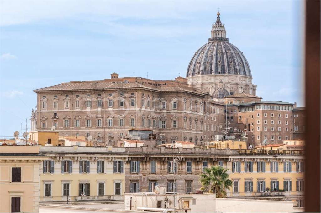 appartamento in vendita a Roma in zona Rione Prati