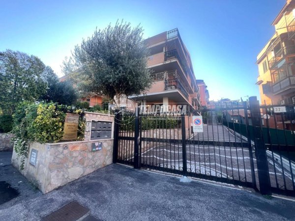appartamento in vendita a Roma in zona Primavalle