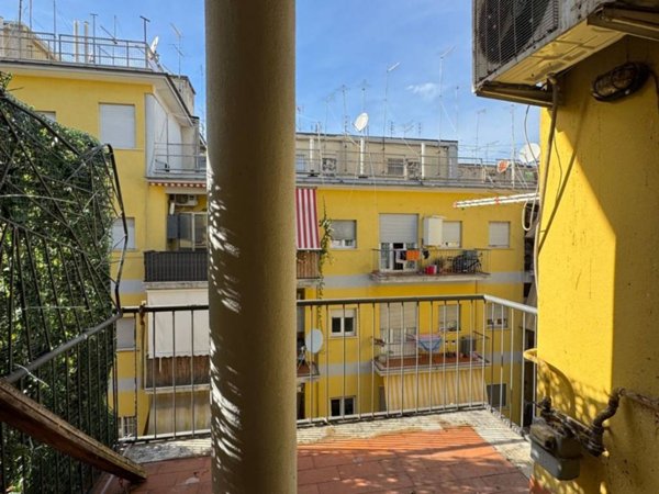 appartamento in vendita a Roma in zona Cinecittà