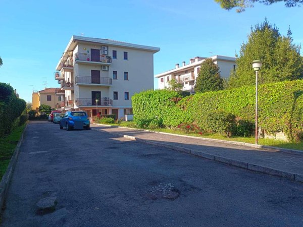 appartamento in vendita a Roma in zona Casal Morena