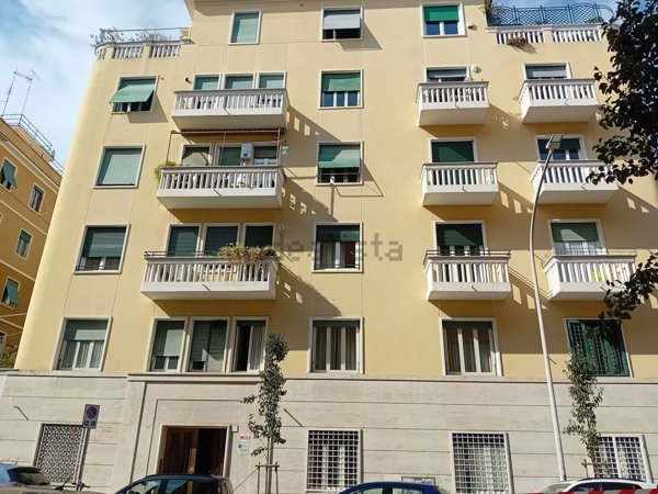 appartamento in vendita a Roma in zona Nomentano