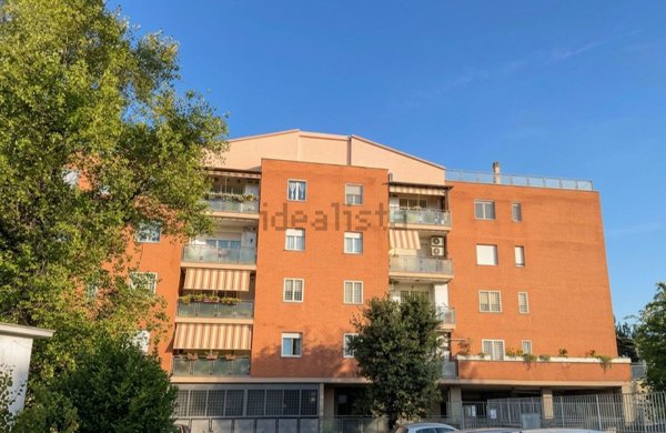 appartamento in vendita a Roma in zona Casal Monastero