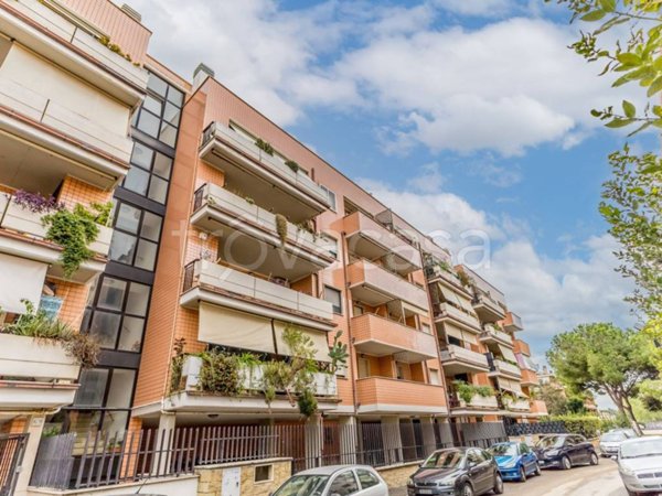 appartamento in vendita a Roma in zona Casal Palocco
