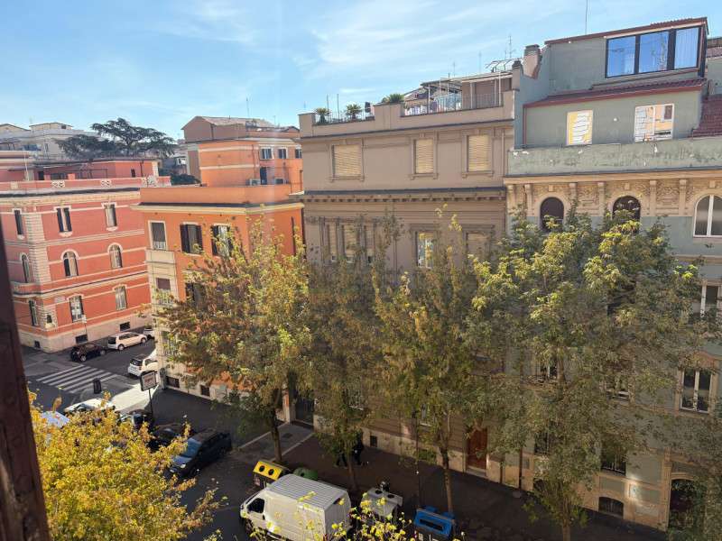 appartamento in vendita a Roma in zona Rione Prati