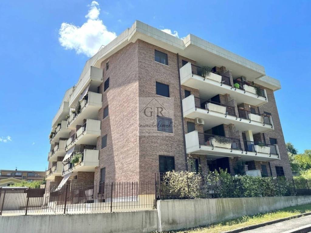 appartamento in vendita a Roma in zona Olgiata