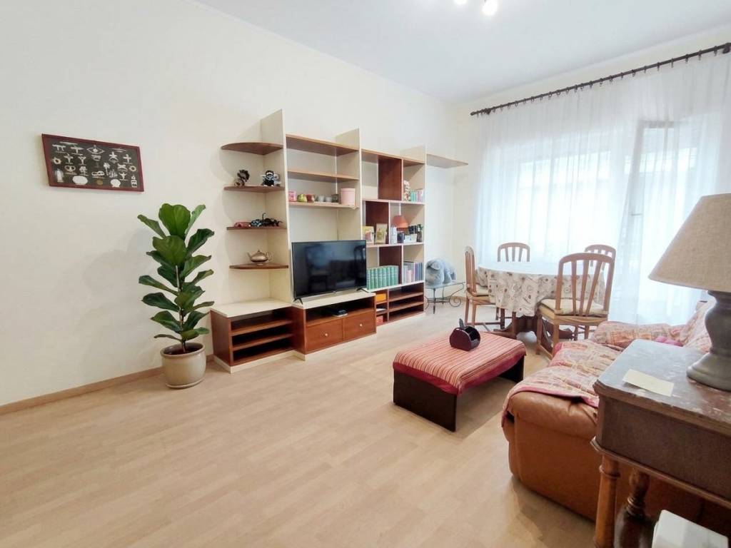 appartamento in vendita a Roma in zona Ostia
