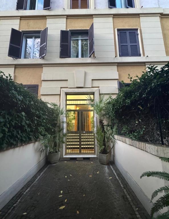 appartamento in vendita a Roma in zona Nomentano
