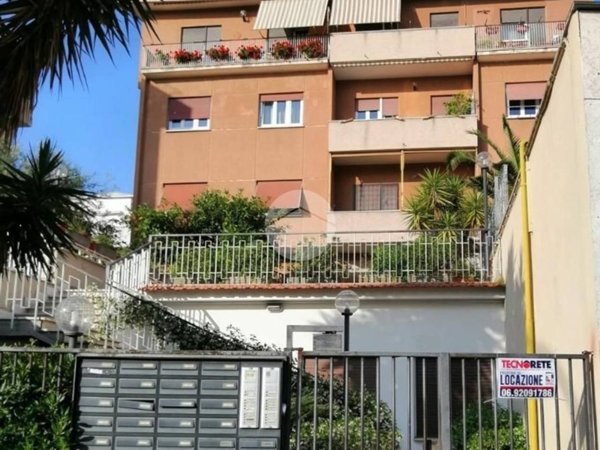 appartamento in vendita a Roma in zona EUR