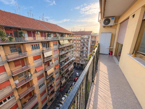 appartamento in vendita a Roma in zona Don Bosco