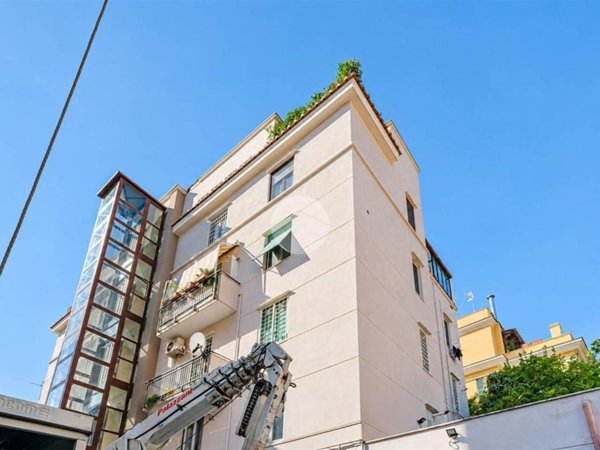 appartamento in vendita a Roma in zona Gianicolense