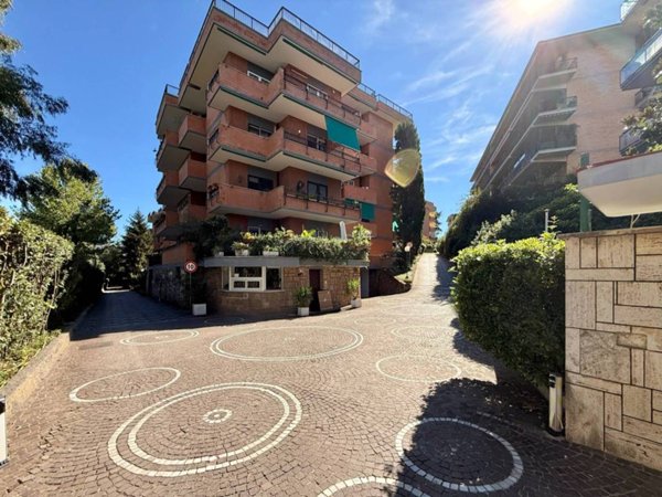 appartamento in vendita a Roma in zona Giuliano Dalmata