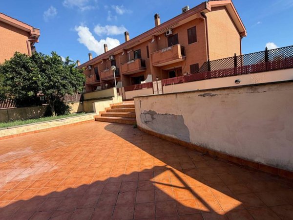 casa indipendente in vendita a Roma in zona Aurelio