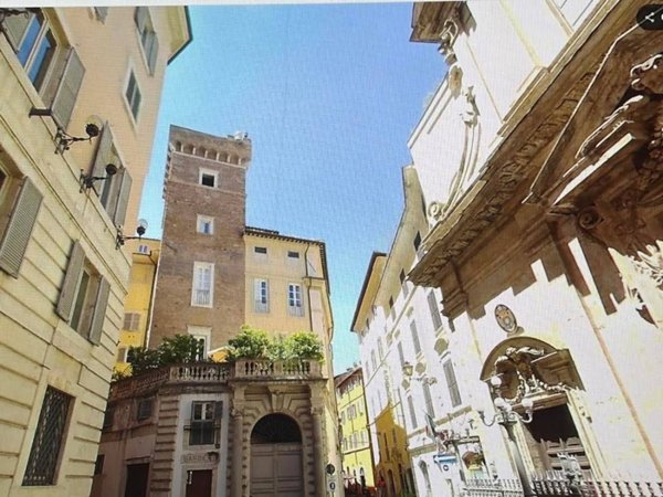 appartamento in vendita a Roma in zona Rione di Ponte