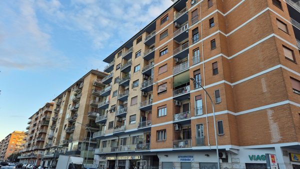 appartamento in vendita a Roma in zona Don Bosco