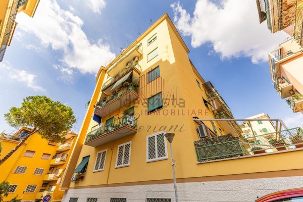 appartamento in vendita a Roma in zona Gianicolense