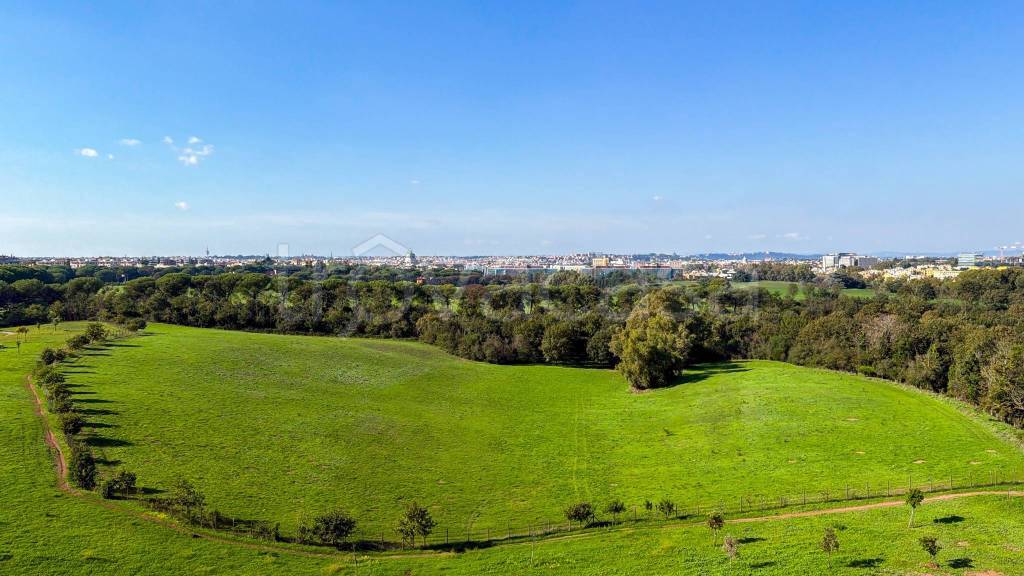 appartamento in vendita a Roma in zona Ardeatino