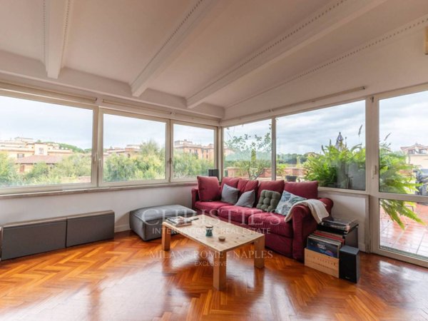 appartamento in vendita a Roma in zona Ostiense