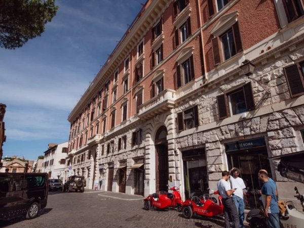 appartamento in vendita a Roma in zona Rione Monti/Campitelli