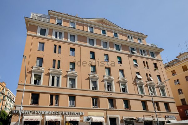 appartamento in vendita a Roma in zona Appio Latino