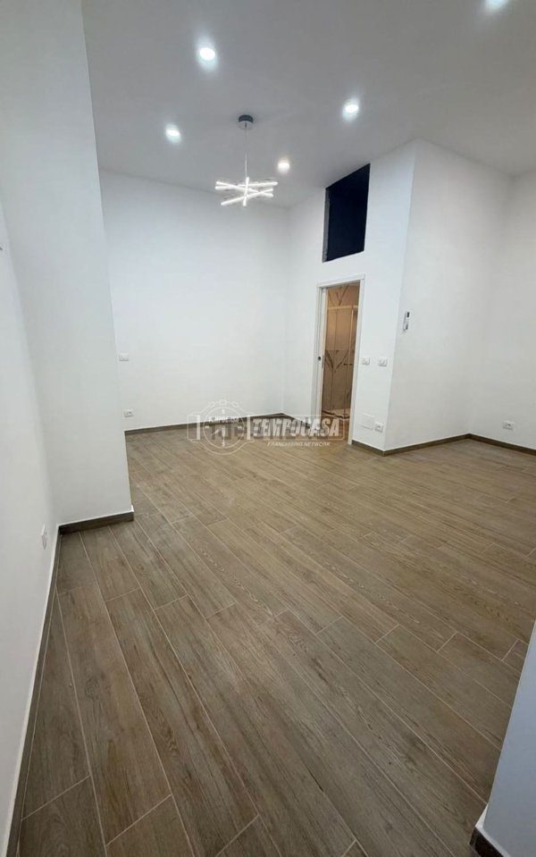 appartamento in vendita a Roma in zona Appio Latino