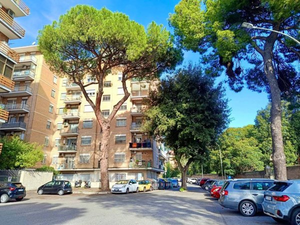 appartamento in vendita a Roma in zona Ponte Mammolo