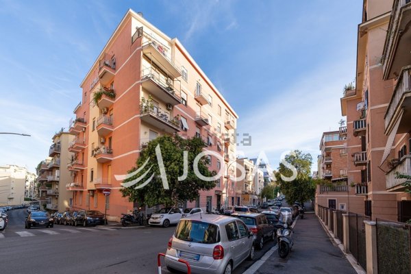 appartamento in vendita a Roma in zona Gianicolense