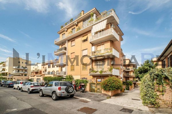 appartamento in vendita a Roma in zona Cesano