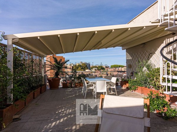 appartamento in vendita a Roma in zona Tuscolano