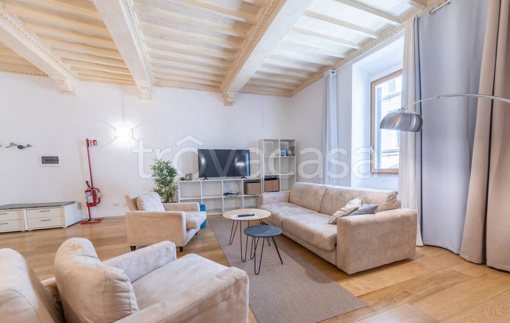 appartamento in vendita a Roma in zona Parione/Sant'Eustachio