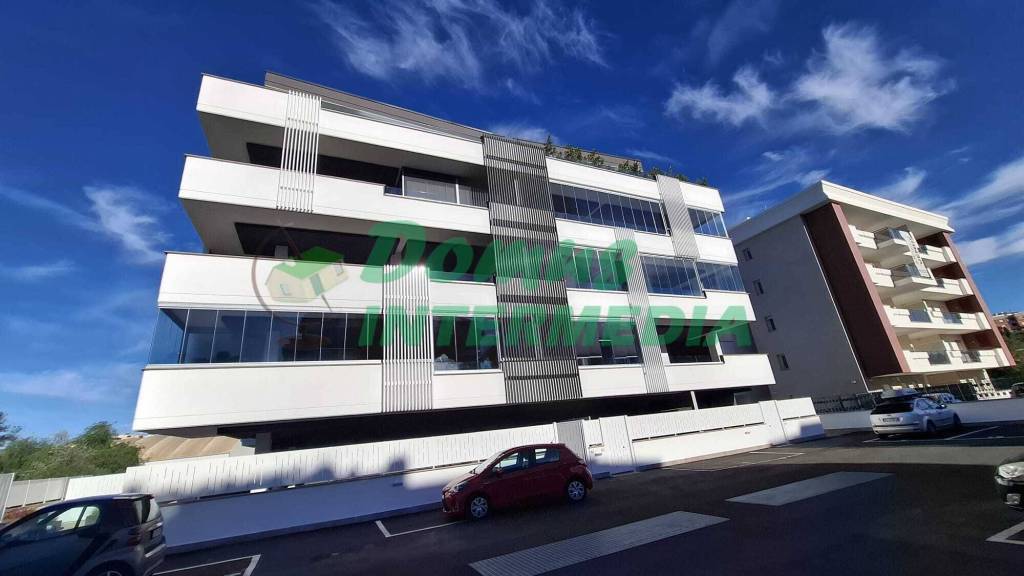 appartamento in vendita a Roma in zona Mezzocammino