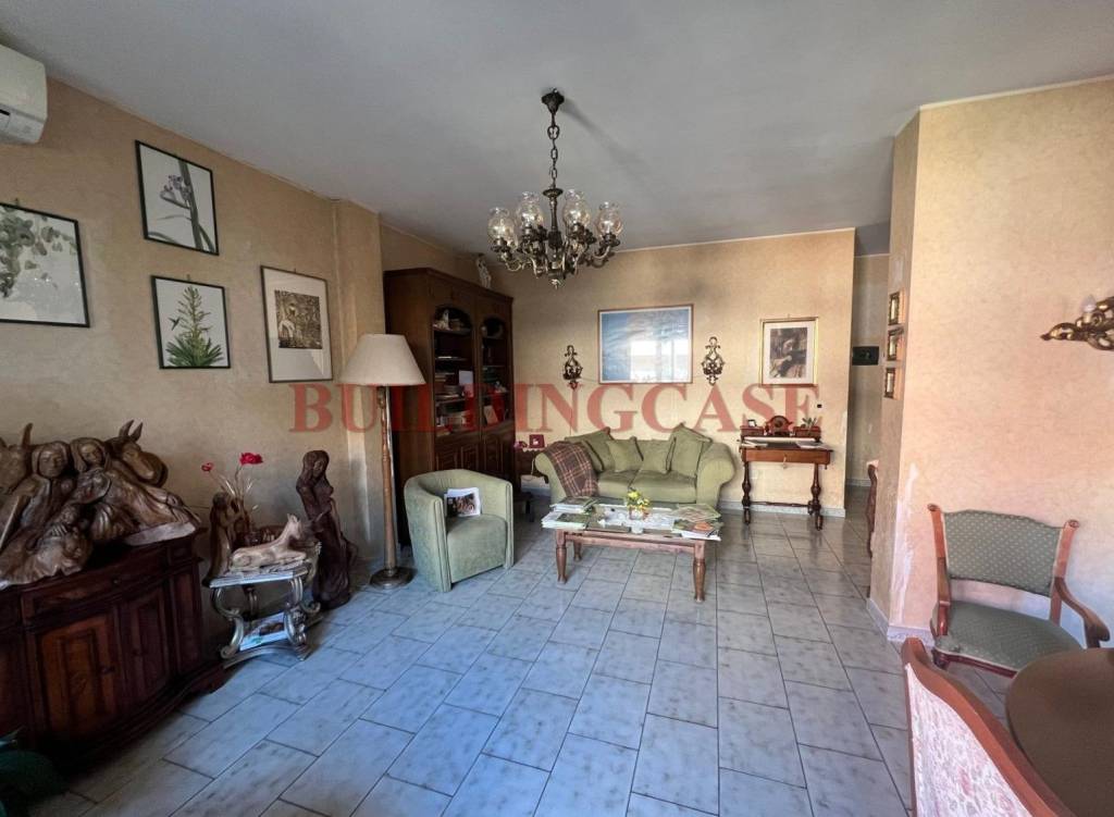 appartamento in vendita a Roma in zona Ostiense