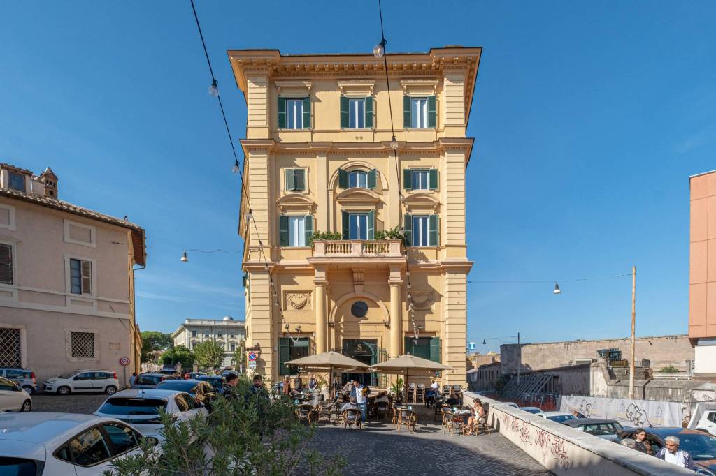 appartamento in vendita a Roma in zona Celio
