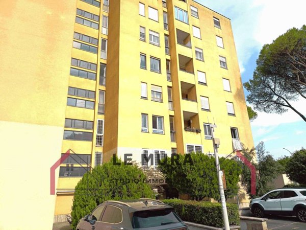 appartamento in vendita a Roma in zona Appio Claudio