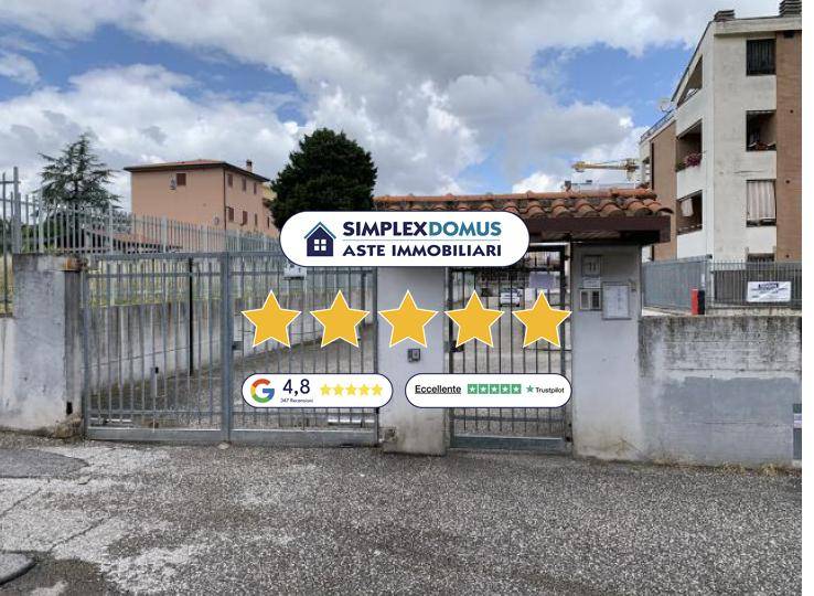 box auto in vendita a Roma in zona Castelverde