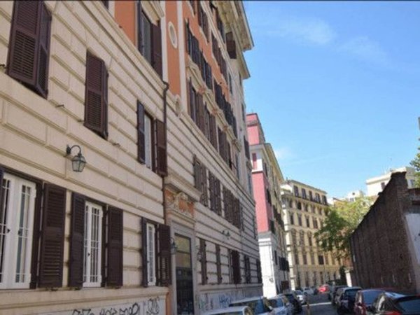 appartamento in vendita a Roma in zona Celio
